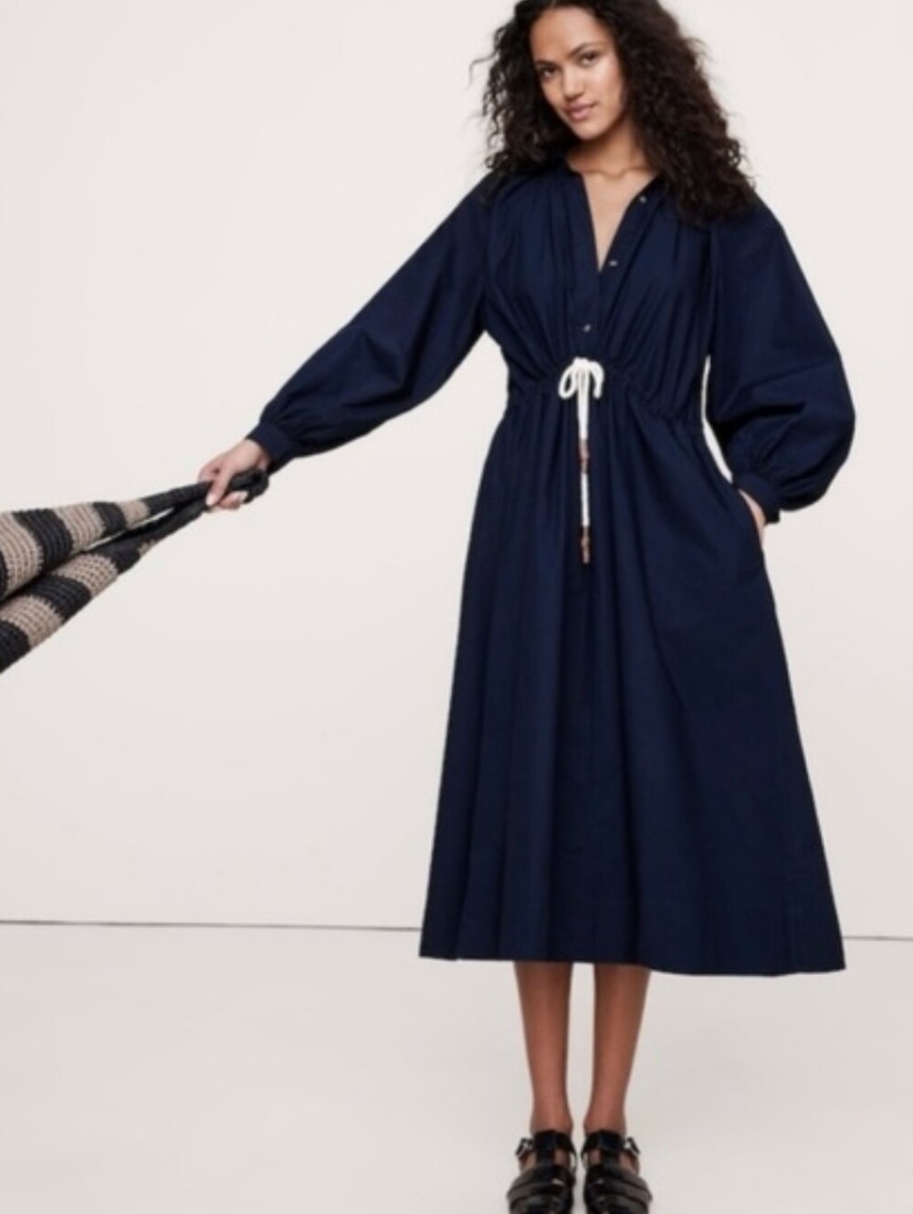 Banana Republic Womens Size M/L Navy Cotton Poplin Midi Shirtdress Nautical
